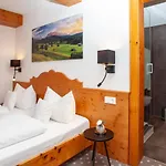 Gaestehaus Sonnenheim Mittenwald