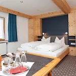 Gaestehaus Sonnenheim Mittenwald