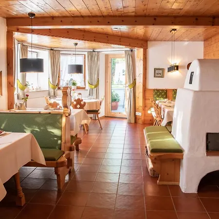 Gastehaus Sonnenheim 게스트하우스 3*