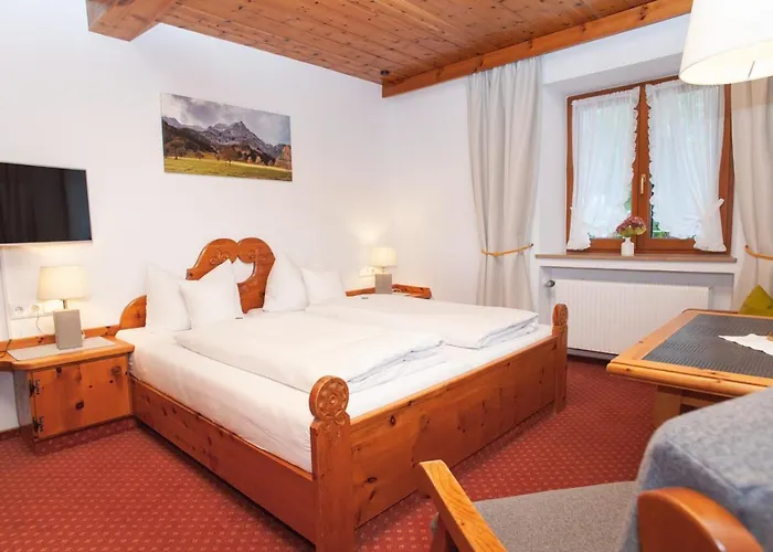 Gaestehaus Sonnenheim Penzion Mittenwald